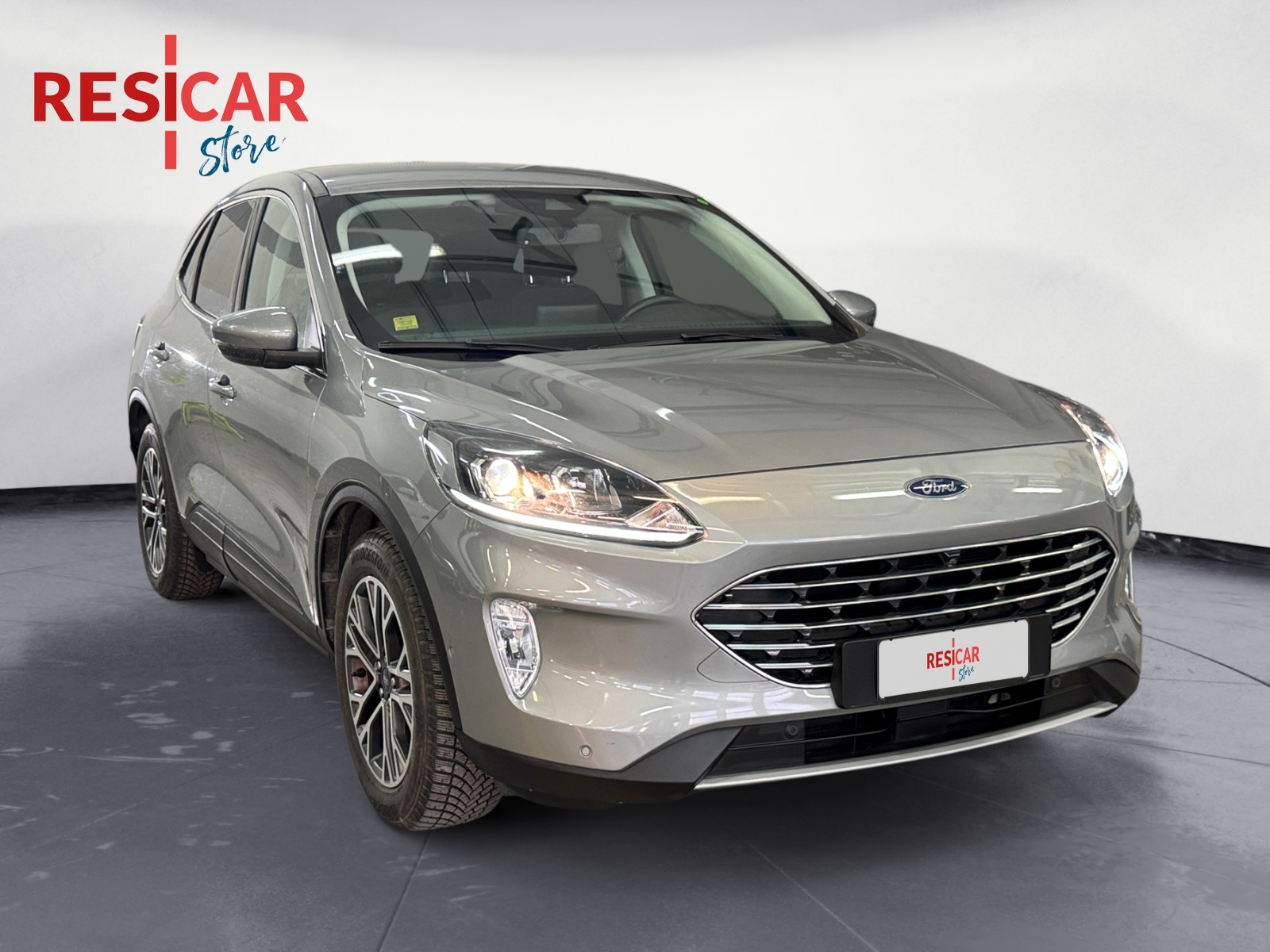Kuga 2.5 phev Titanium 2wd 225cv e-shifter